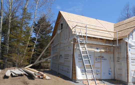 Construction d'un garage avec ferme de toit habitable - Jeff Tech Rimouski